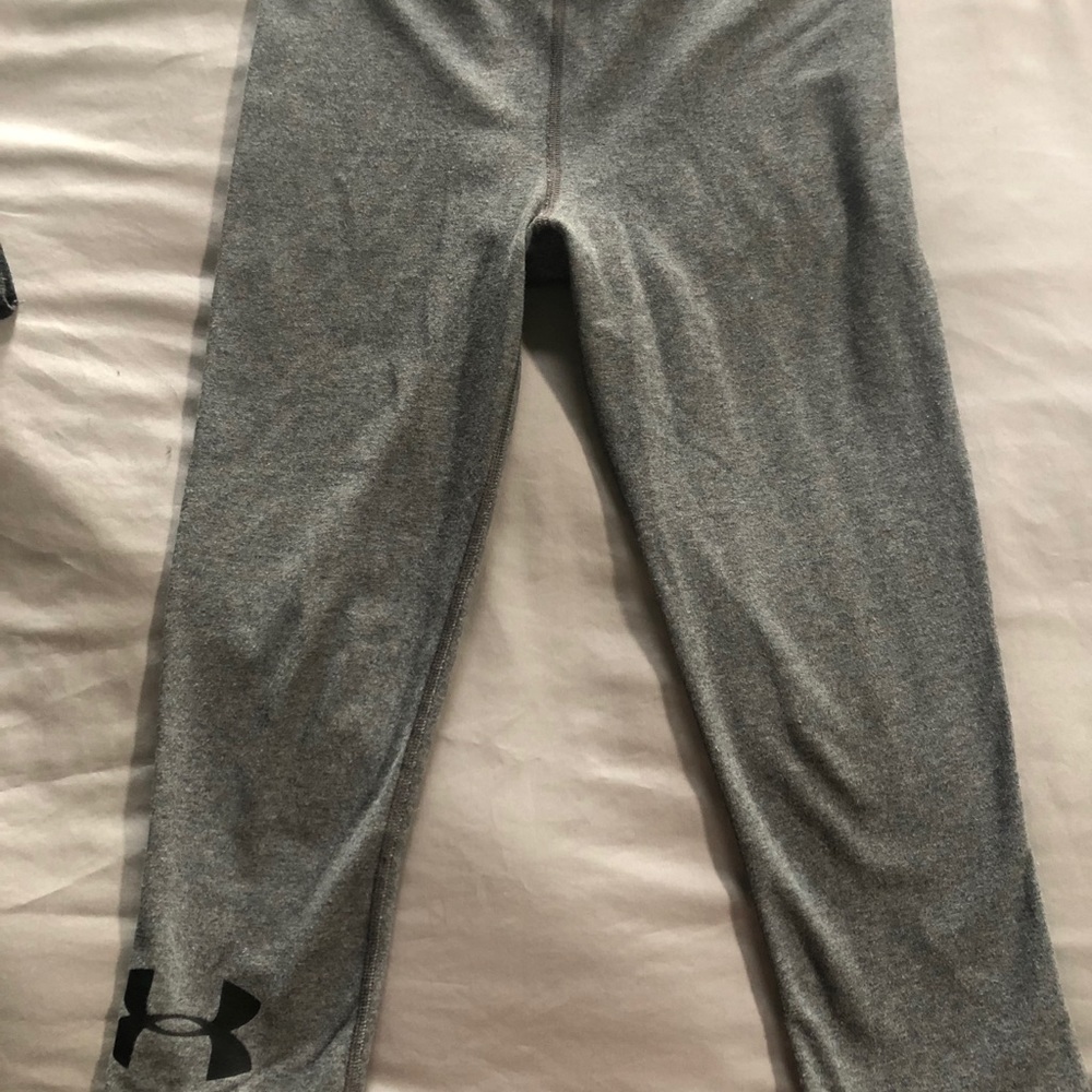 Under Armour cropped leggings